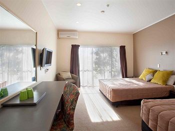 Auckland Airport Kiwi Hotel