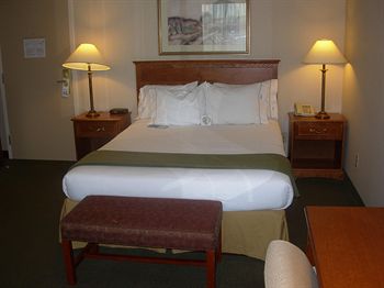 Holiday Inn Express Hotel & Suites Regina