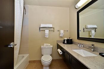 Best Western Plus Addison Galleria Hotel