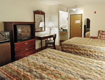 Howard Johnson Express Inn - Wichita