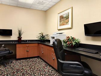 Wingate by Wyndham Charlotte Airport South/ I-77 Tyvola Road