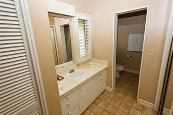 Royal Lahaina Resort