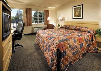 Rodeway Inn Ontario Airport Mills