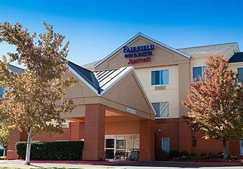 Fairfield Inn and Suites Tulsa Central