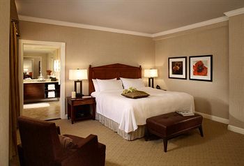 The Lord Nelson Hotel & Suites