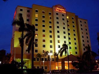 Hampton Inn & Suites Miami Airport South - Blue Lagoon