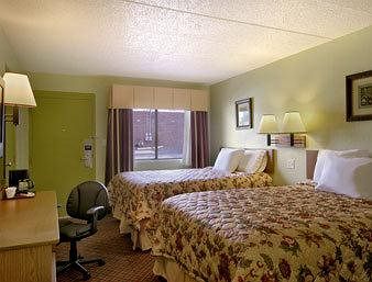 Days Inn and Suites Springfield