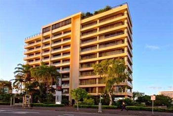 The Summit Apartments