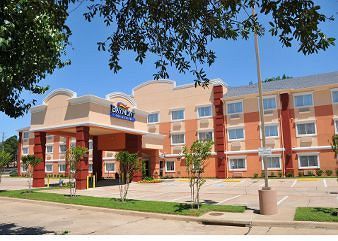 Baymont Inn & Suites Dallas Love Field