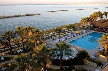 Palm Beach Hotel & Bungalows