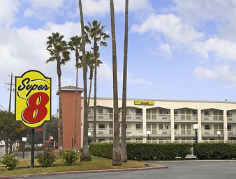 Super 8 Bakersfield Central