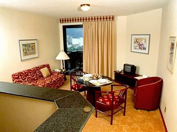 The Town House Hotel