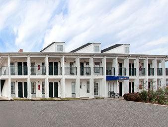 Baymont Inn And Suites Grenada MS