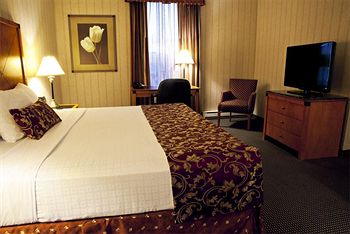 Lord Elgin Hotel