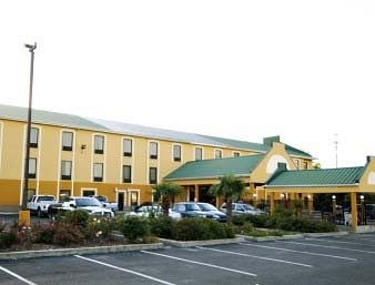 Days Inn And Suites Baton Rouge Airport