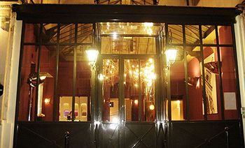 WHO - Windsor Hotel Opera