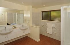 Baycrest Lodge
