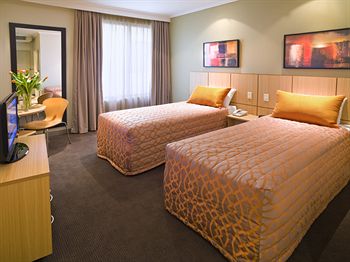 Travelodge Phillip Street