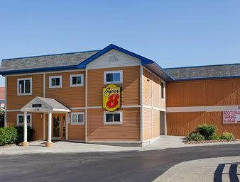 Super 8 Motel - Columbus