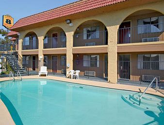 Super 8 Motel - Fresno Hwy 99