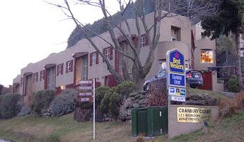 Best Western Cranbury Court Apartments