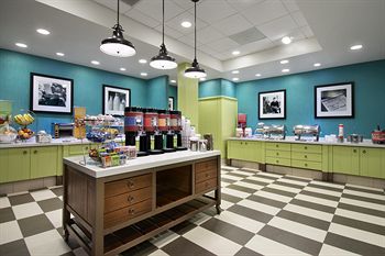 Hampton Inn & Suites by Hilton San Juan