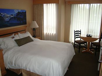 Delta Whistler Village Suites