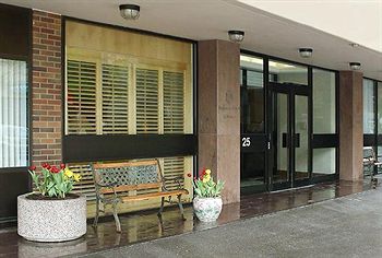 Embassy Hotel And Suites