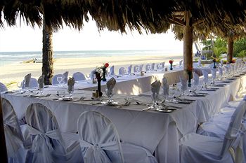 BarcelÃ³ Capella Beach - All Inclusive
