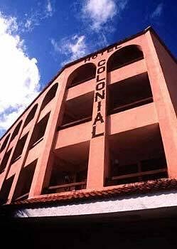 Suites Colonial