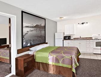 Super 8 Kamloops East