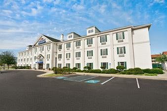 Baymont Inn And Suites Lafayette Airport