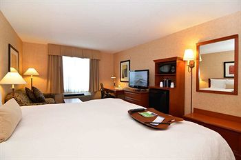 Hampton Inn & Suites by Hilton Langley-Surrey