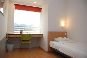 Ibis Hong Kong North Point