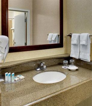Springhill Suites By Marriott Memphis Downtown