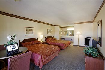 Americas Best Value Astoria Inn and Suites