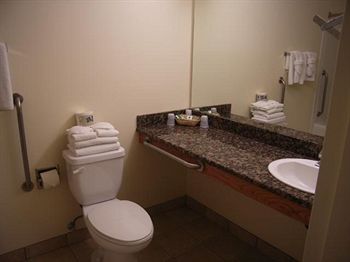 Spruce Grove Inn