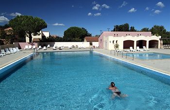 HÃ´tel Club Les AlbÃ¨res