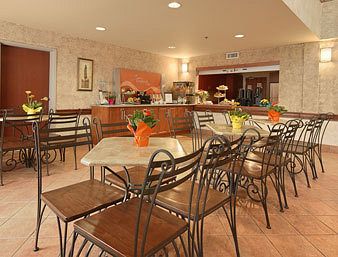 Days Inn Ottawa Airport