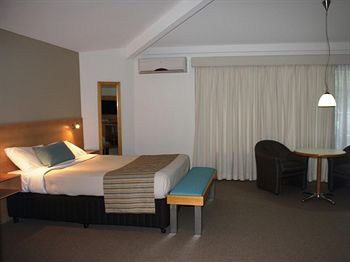 Quality Hotel Airport International