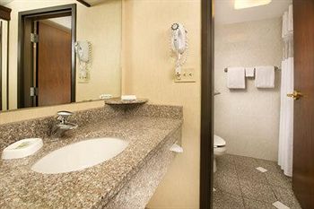 Drury Inn & Suites Columbus Convention Center