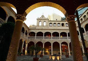 AC Palacio De Santa Paula, Autograph Collection