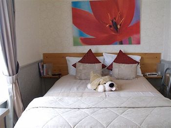 Wescoe Hotels - Guest house