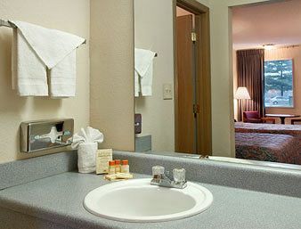 Days Inn Indianapolis East Post Road