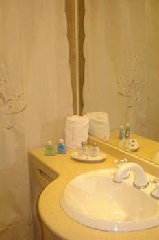 Howard Johnson Hotel Rosario
