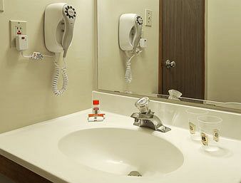 Super 8 Motel - Sarnia