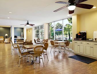 Days Inn and Suites Santa Barbara