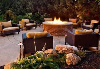 Courtyard by Marriott Easton-Columbus