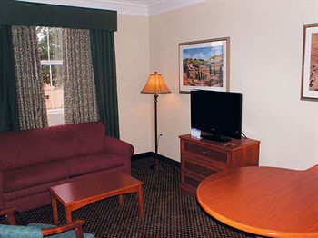 La Quinta Inn & Suites Lafayette Oil Center