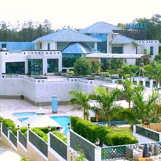 DEE MARKS RESORTS